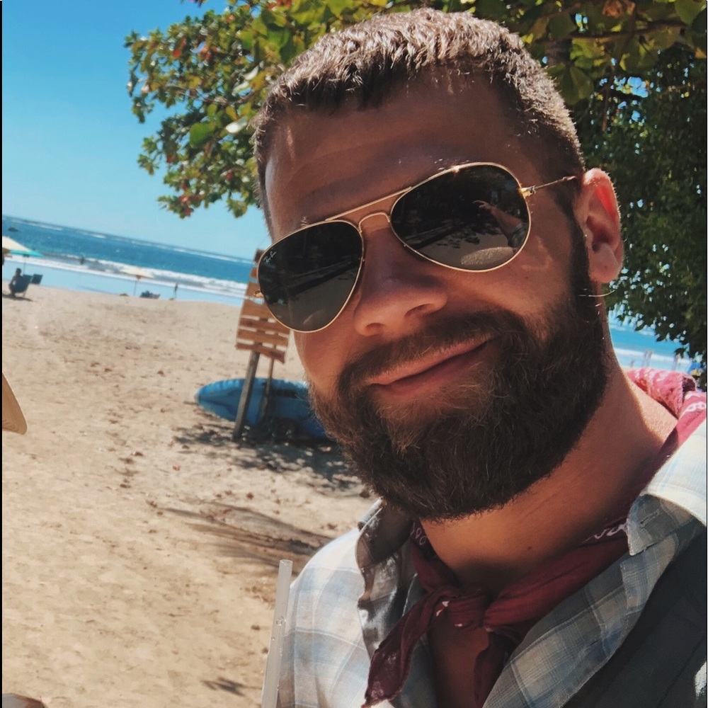 Meet your Posher, Alex